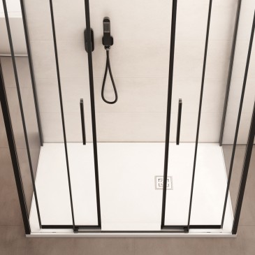 Particolare del vetro temperato 6mm trasparente con trattamento anticalcare del box Lagoa-Trio.
