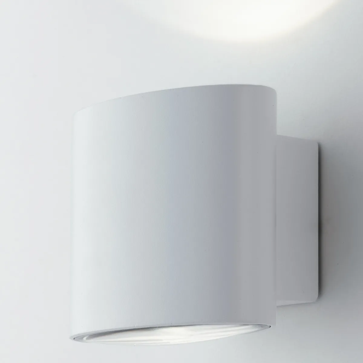 Applique da parete per esterno 2x4W a led doppia emissione bianca Elly