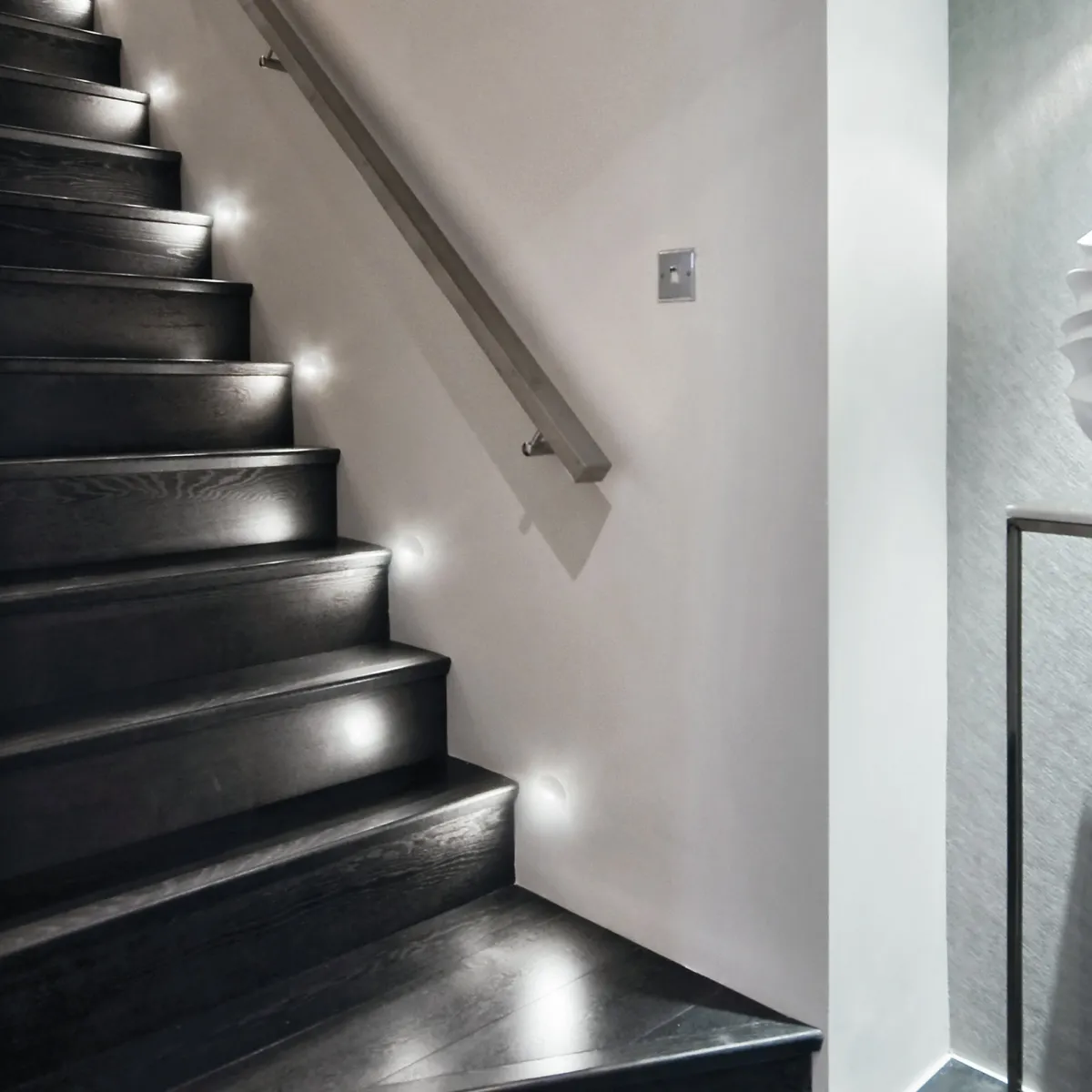 Kit mit 6 0,6-W-Einbauleuchten mit verstellbaren Nickel-Ketten-LEDs