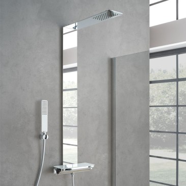 Duschsäule PIEMONTE aus Edelstahl mit silbernem Spiegeleffekt und Ablage