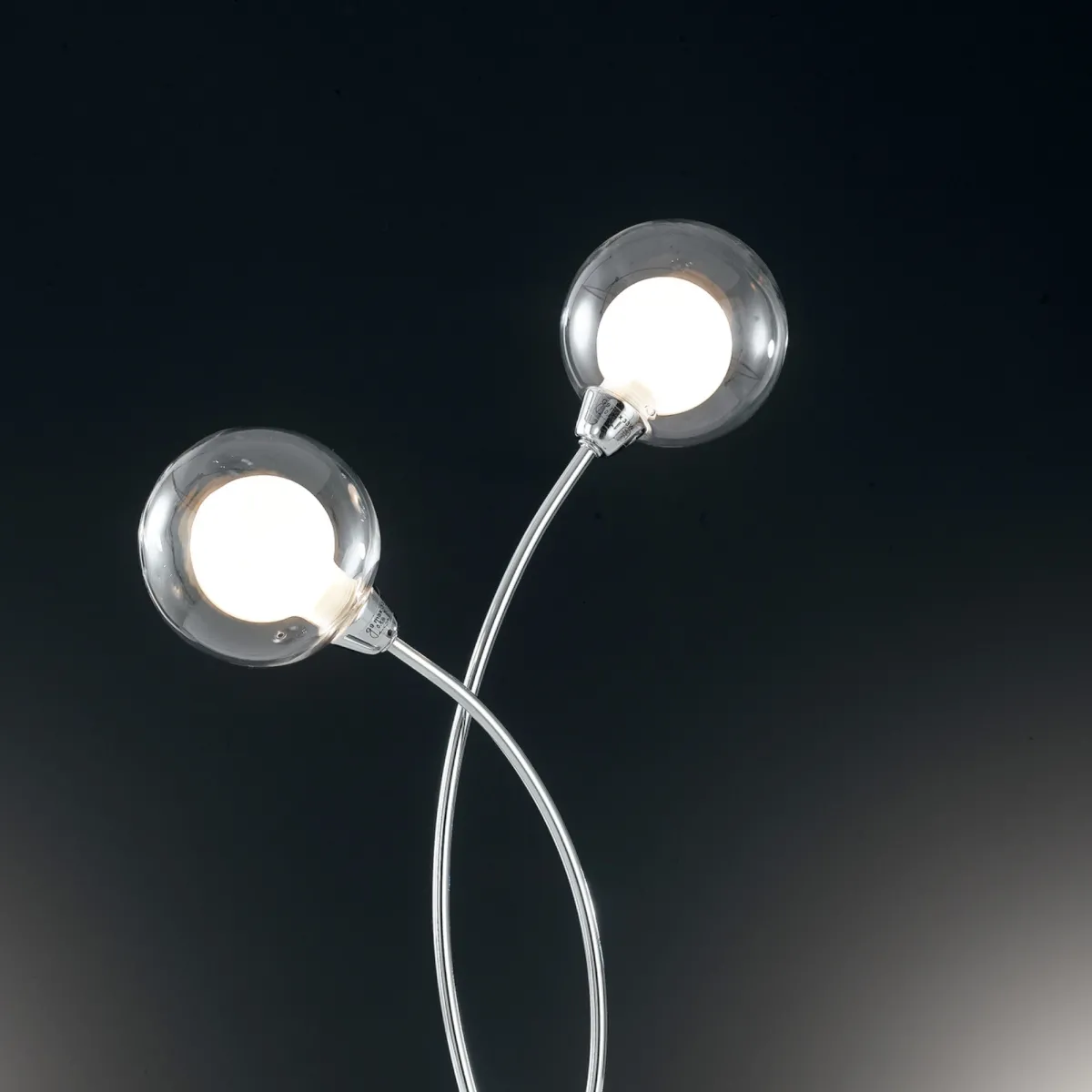 Lampada da tavolo 28W 2XG9 a doppia emissione cromo SPOT....