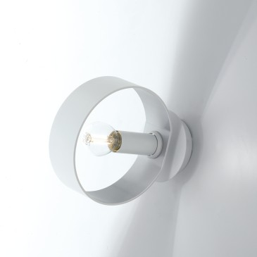 Applique da parete per interno 40W E14 orientabile bianco TORCH. Diffusore moderno ad anello circolare orientabile.