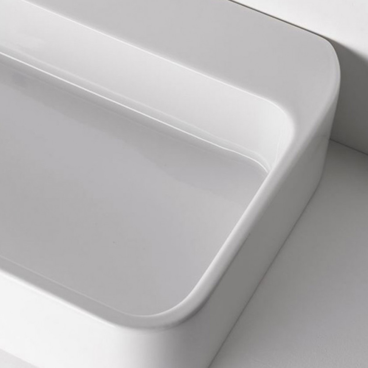 Lavandino da appoggio bagno 80x45 squadrato con troppo pieno in ceramica bianco lucido serie Astor.