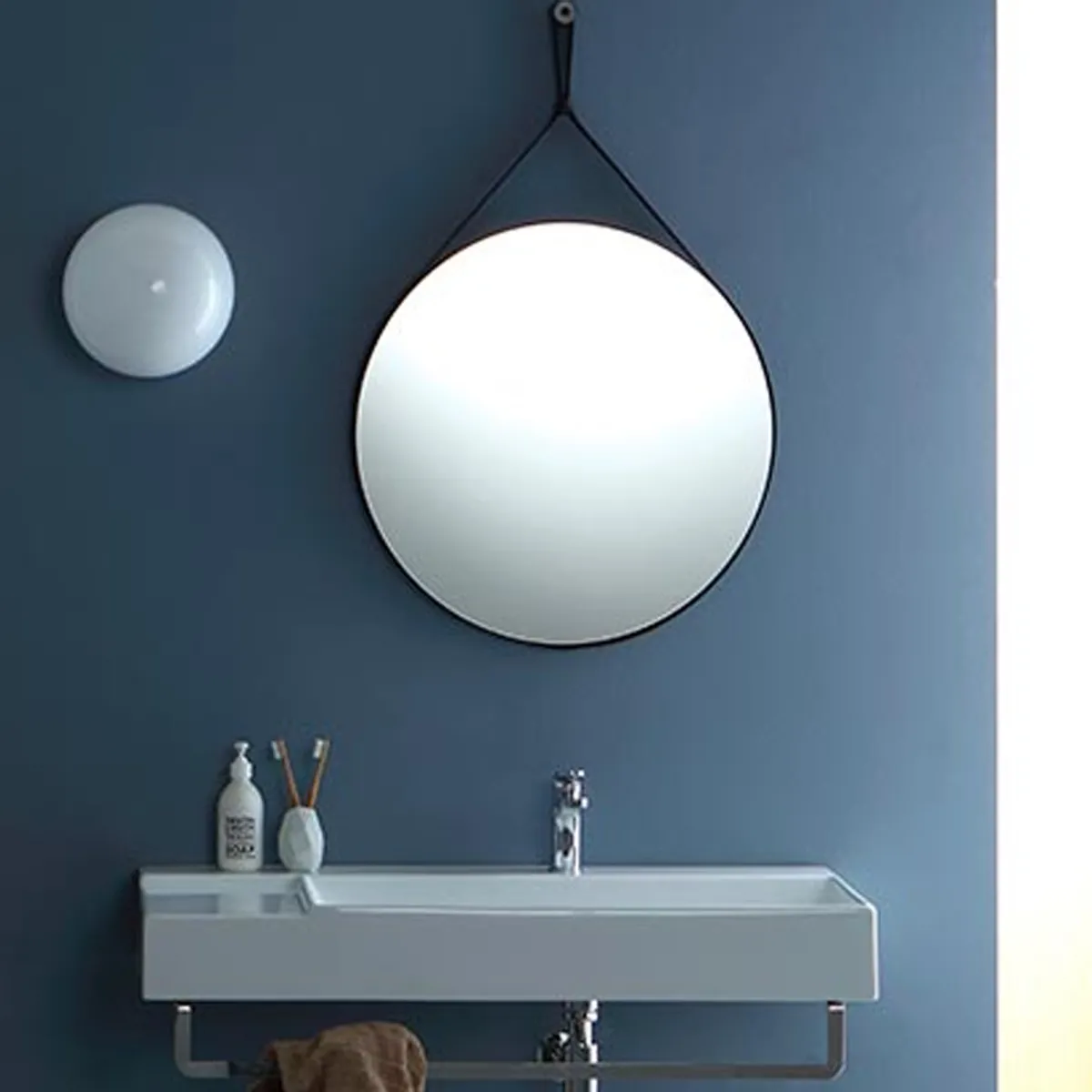 Miroir rond design en cuir noir ou en peau de vache |...
