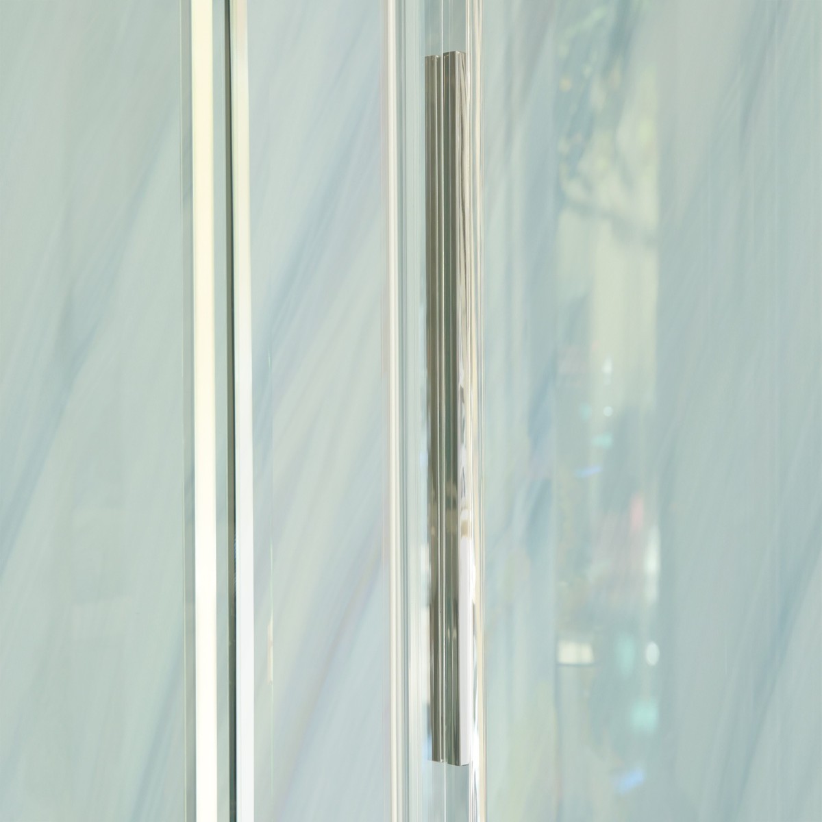 Cabine de douche avec porte coulissante sur deux côtés, hauteur 200 cm, traitement anticalcaire TARGET.