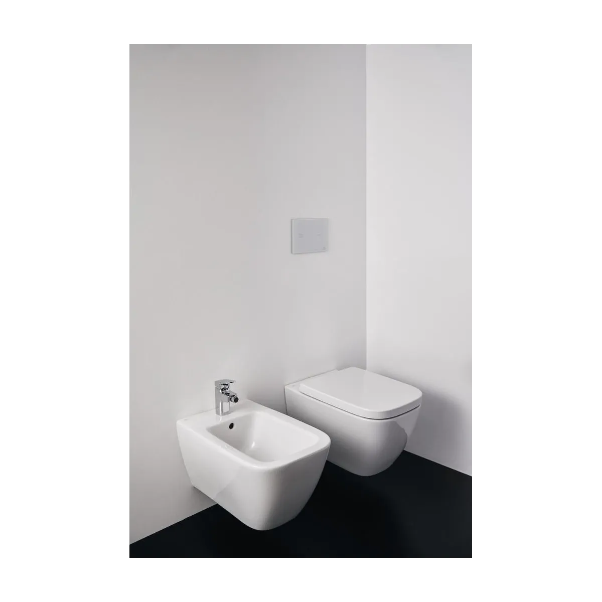 Bidet sospeso in ceramica bianca Life B sospeso T46150