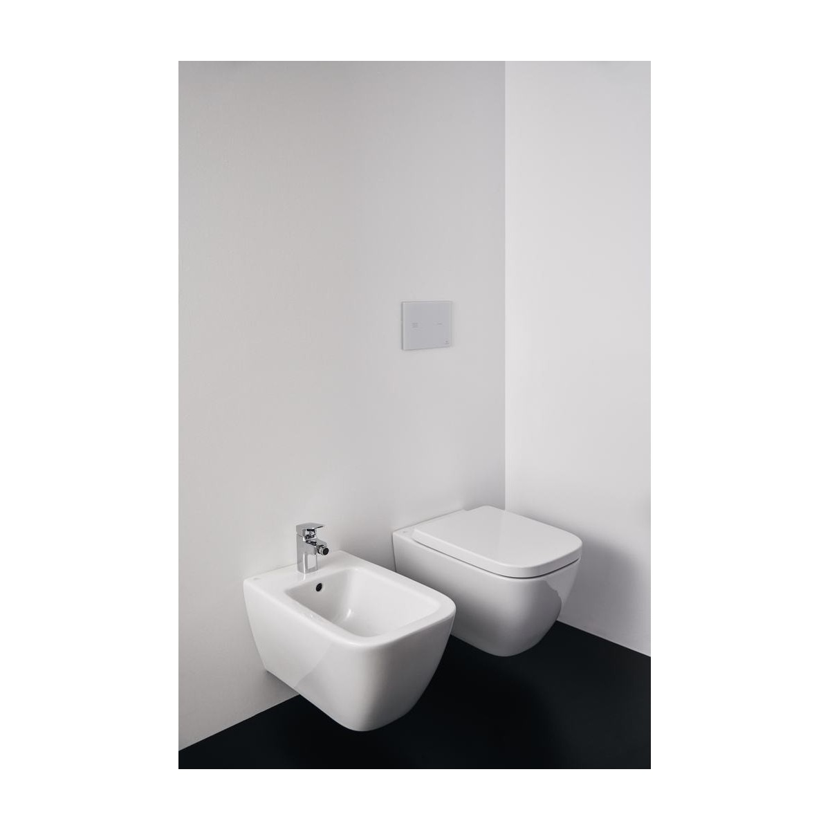 Life B Hänge-Bidet aus weißer Keramik T461501