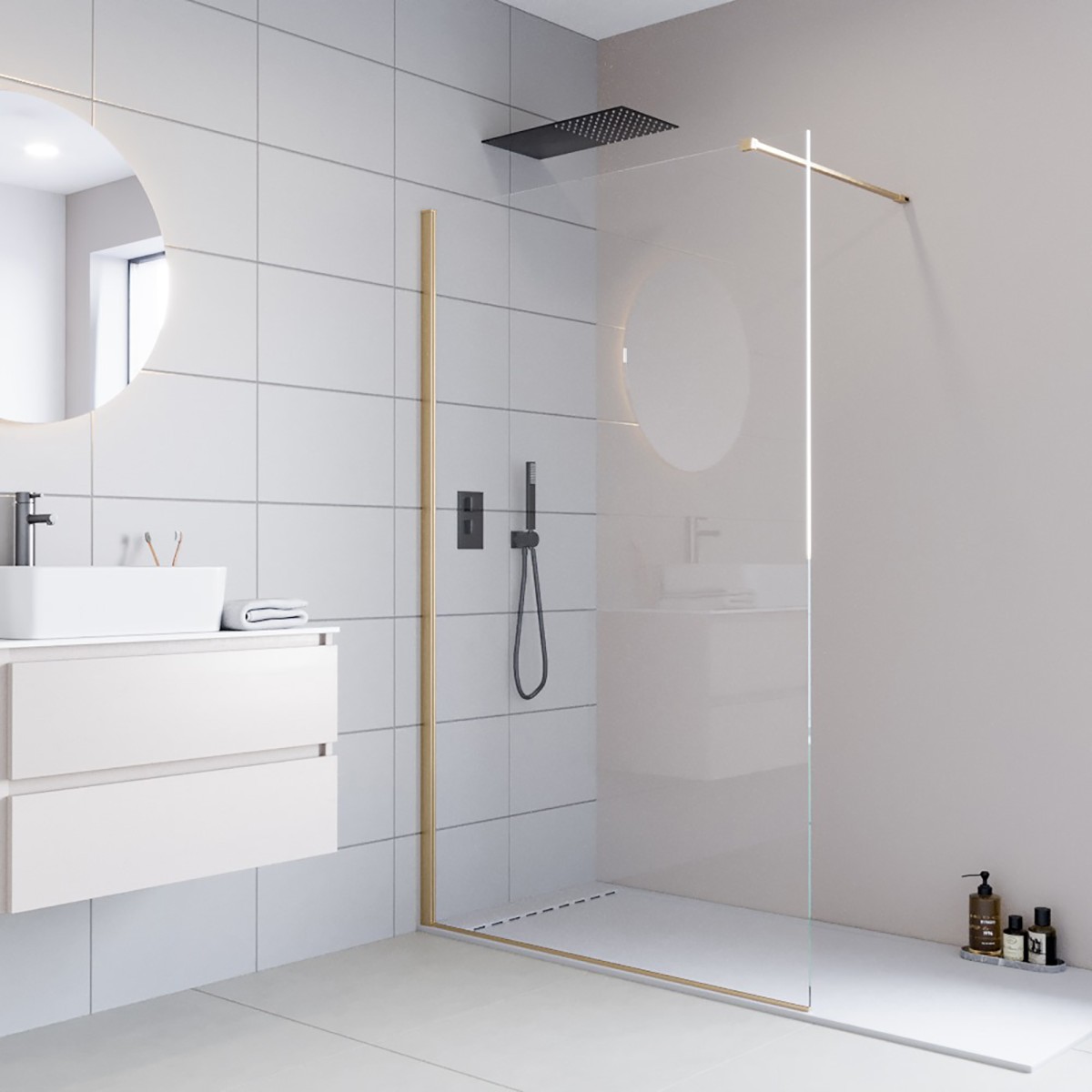 Walkin con profili oro spazzolato: Eleganza in Bagno