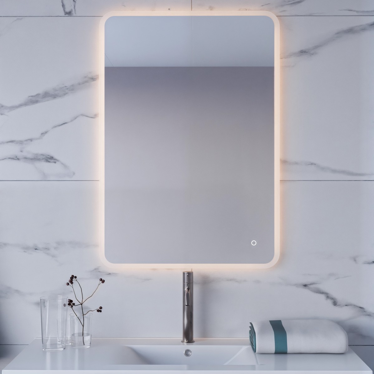 specchio con luce ambientale