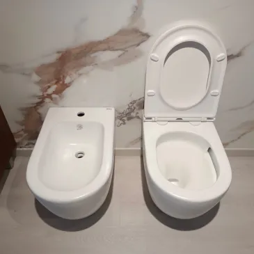 Mattweißes WC und Bidet mit Zyklonspülung MOON