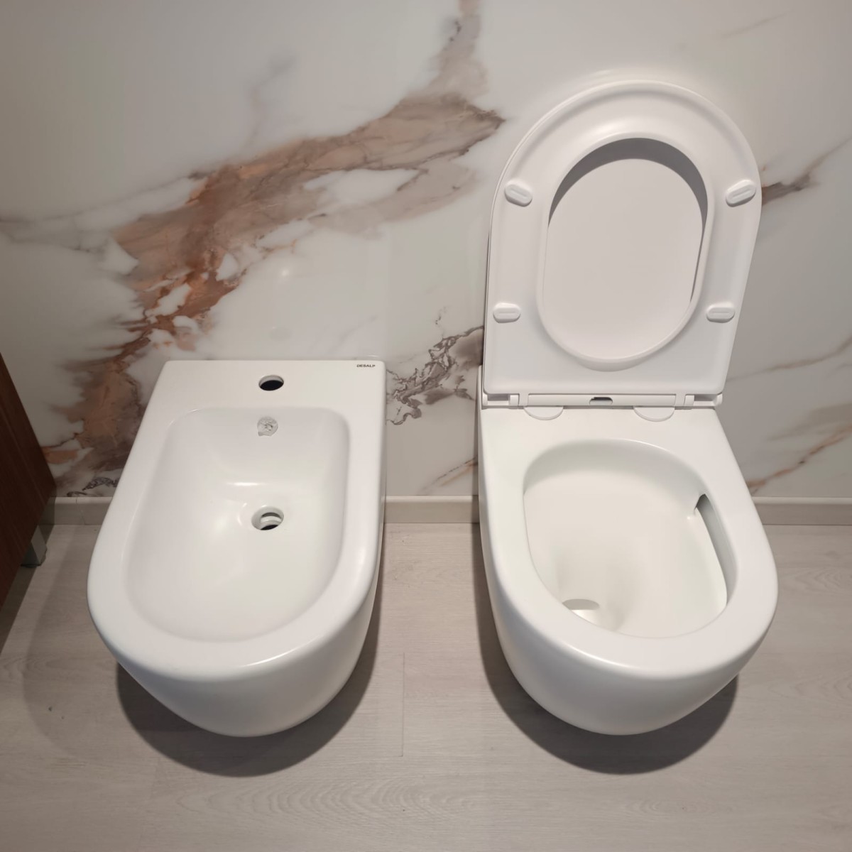 Mattweißes WC und Bidet mit Zyklonspülung MOON