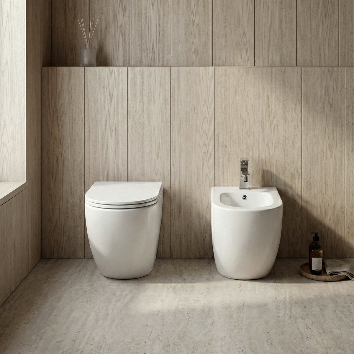 Randlose Toilette und Bidet mit Zyklonspülung MOON
