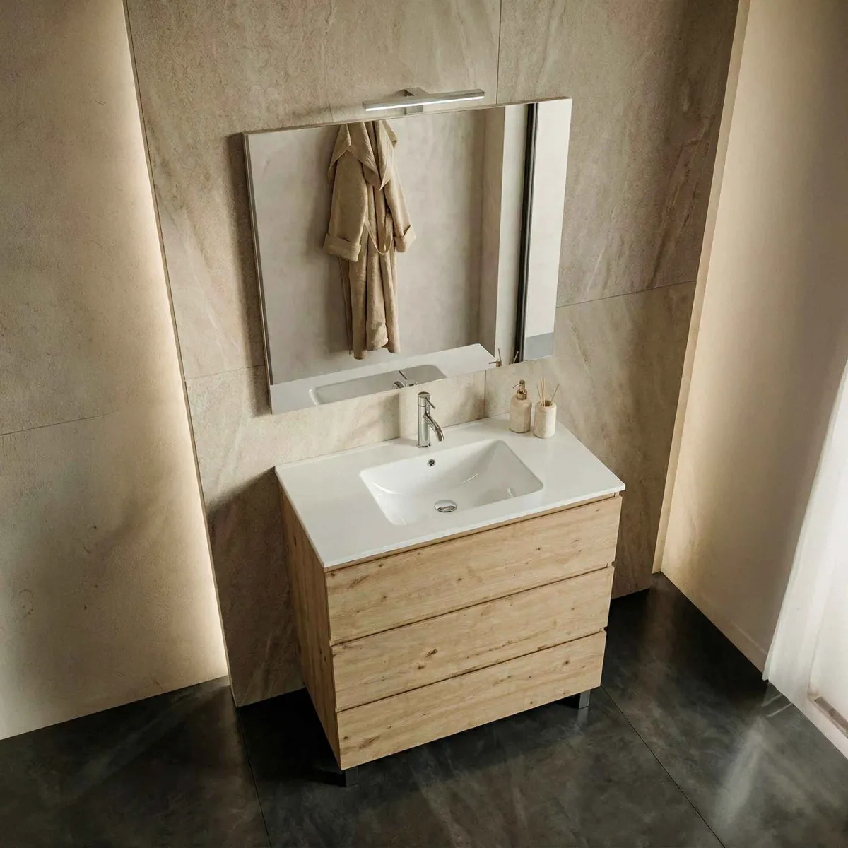 80 cm hoher, hängender Badezimmerschrank aus geknotetem...