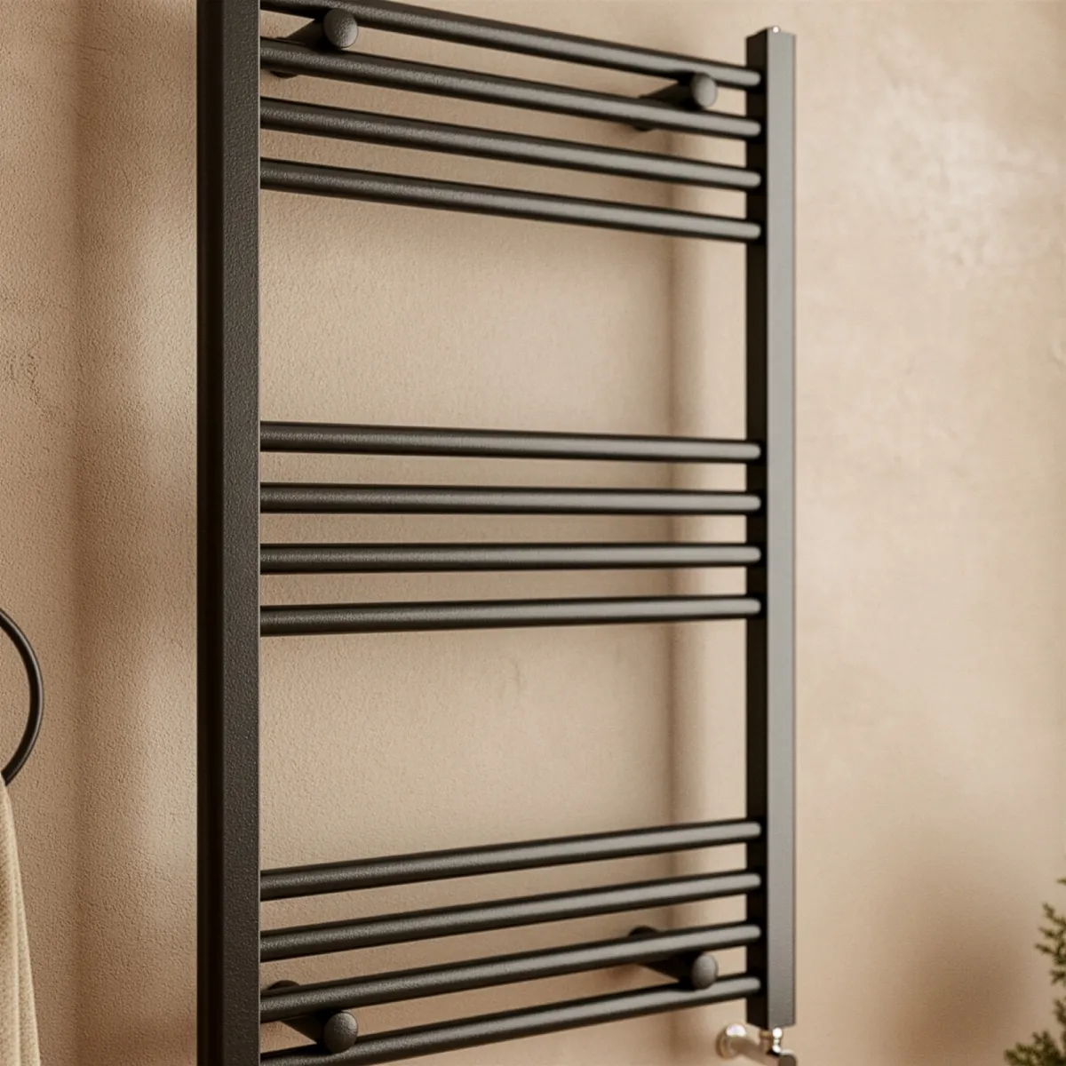 Scaldasalviette nero opaco interasse 45 altezza 80 larghezza 50