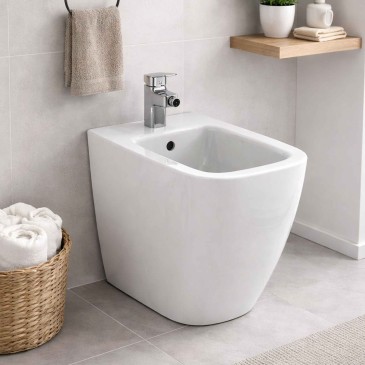 Bidet filo muro con fissaggi nascosti LIFE B Ideal Standard