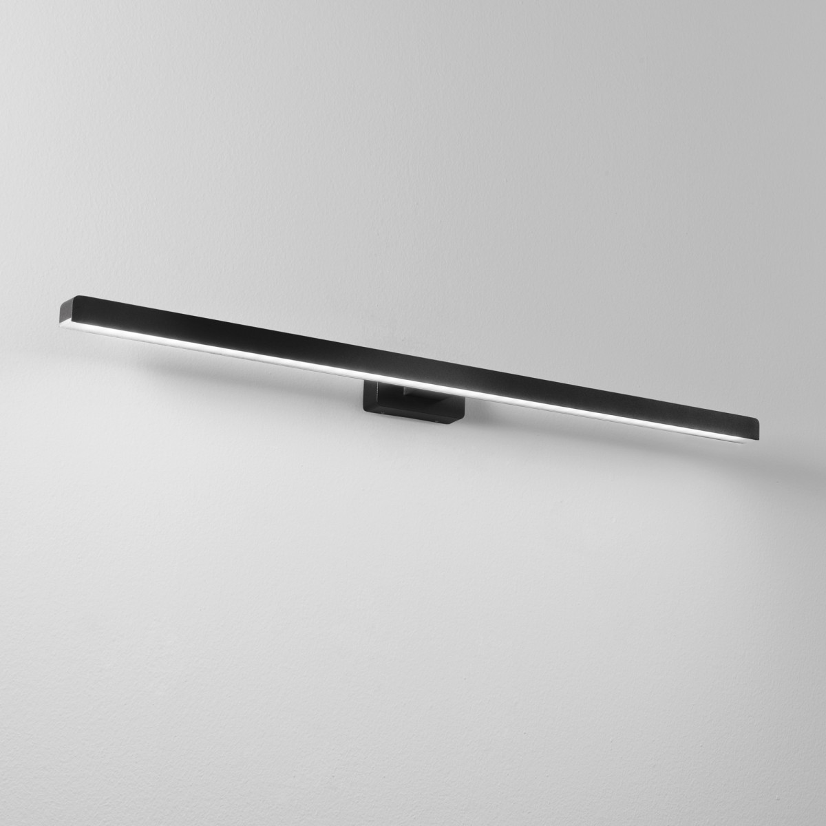 APPLIQUE LED LANCER NERO FISSAGGIO PARETE/SPECCHIO 13W...