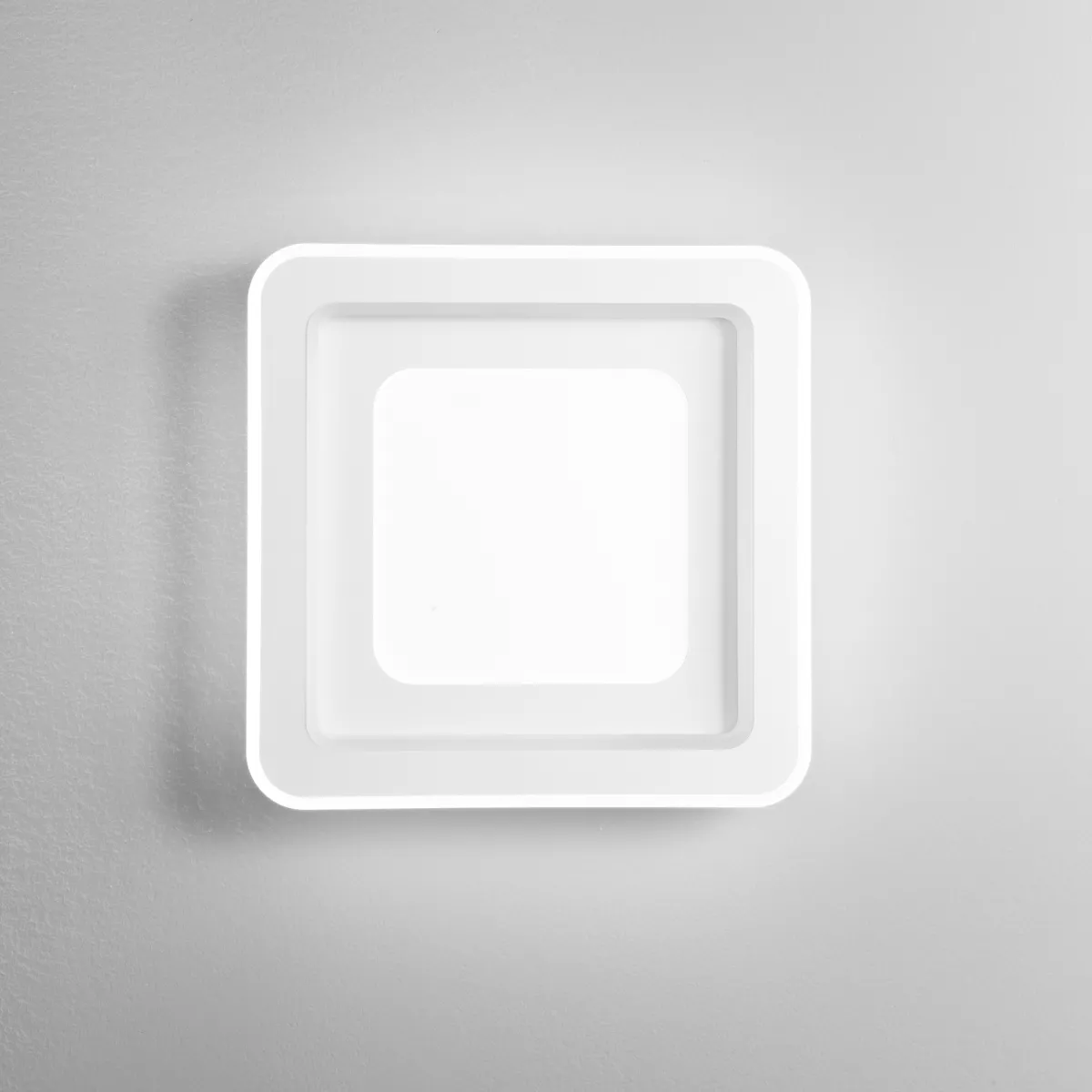 PLAFONIERA LED DYGITAL QUADRATA BIANCA 40W 4315LM CCT+RGB CON TELECOMANDO 48X48X6,8CM