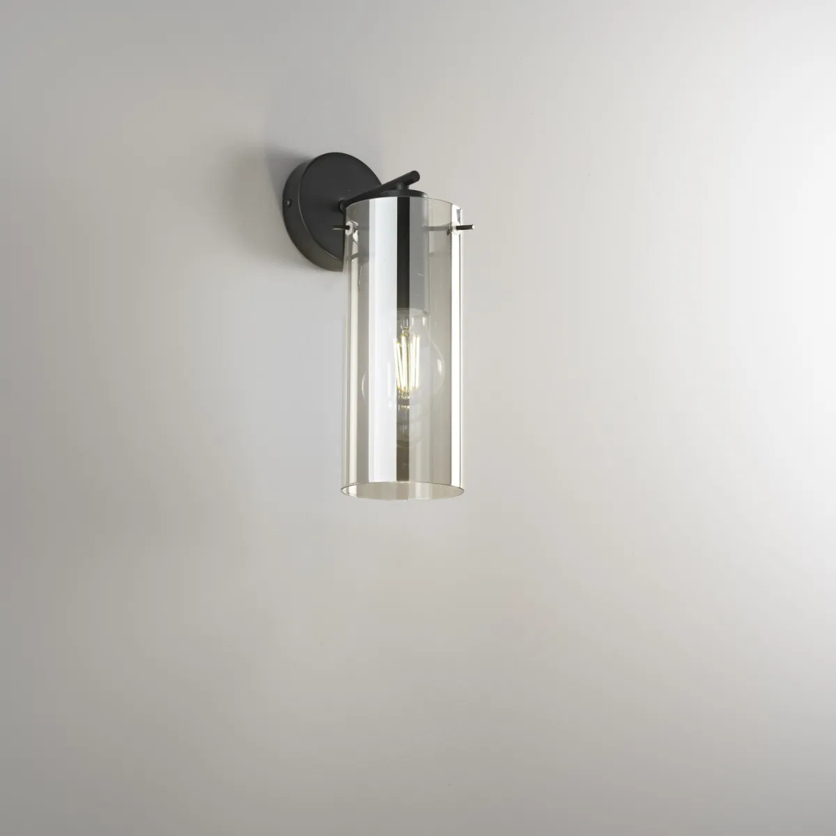 APPLIQUE MAGIC NERA/FUME' 1XE27 15,5X15,5X30X3CM