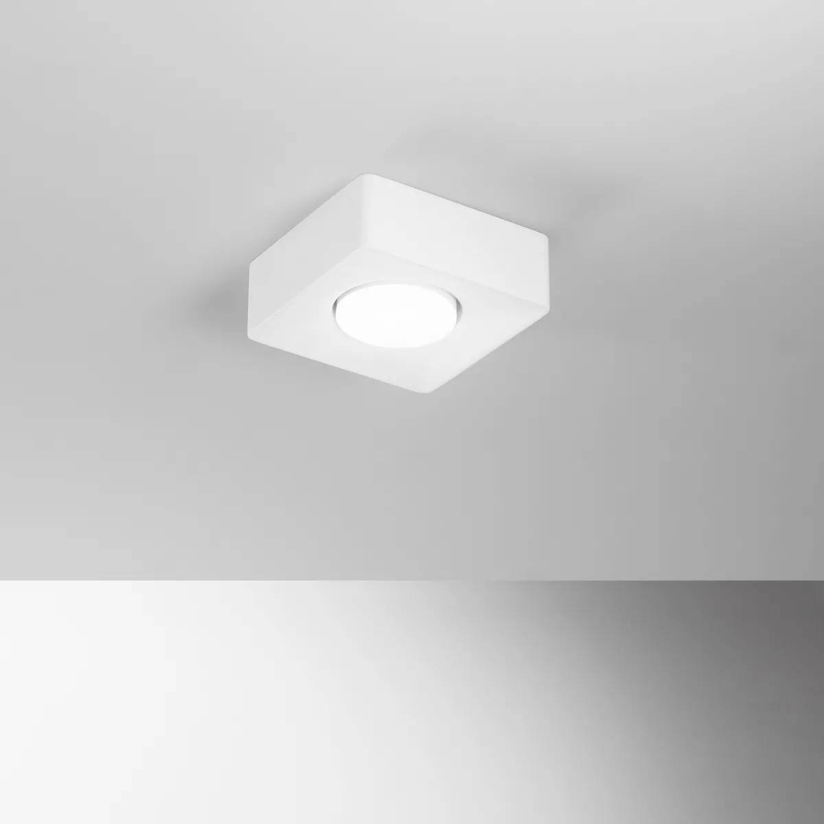 PLAFONIERA ATHEN QUADRATA BIANCA 1XGX53 14X14X5,3CM