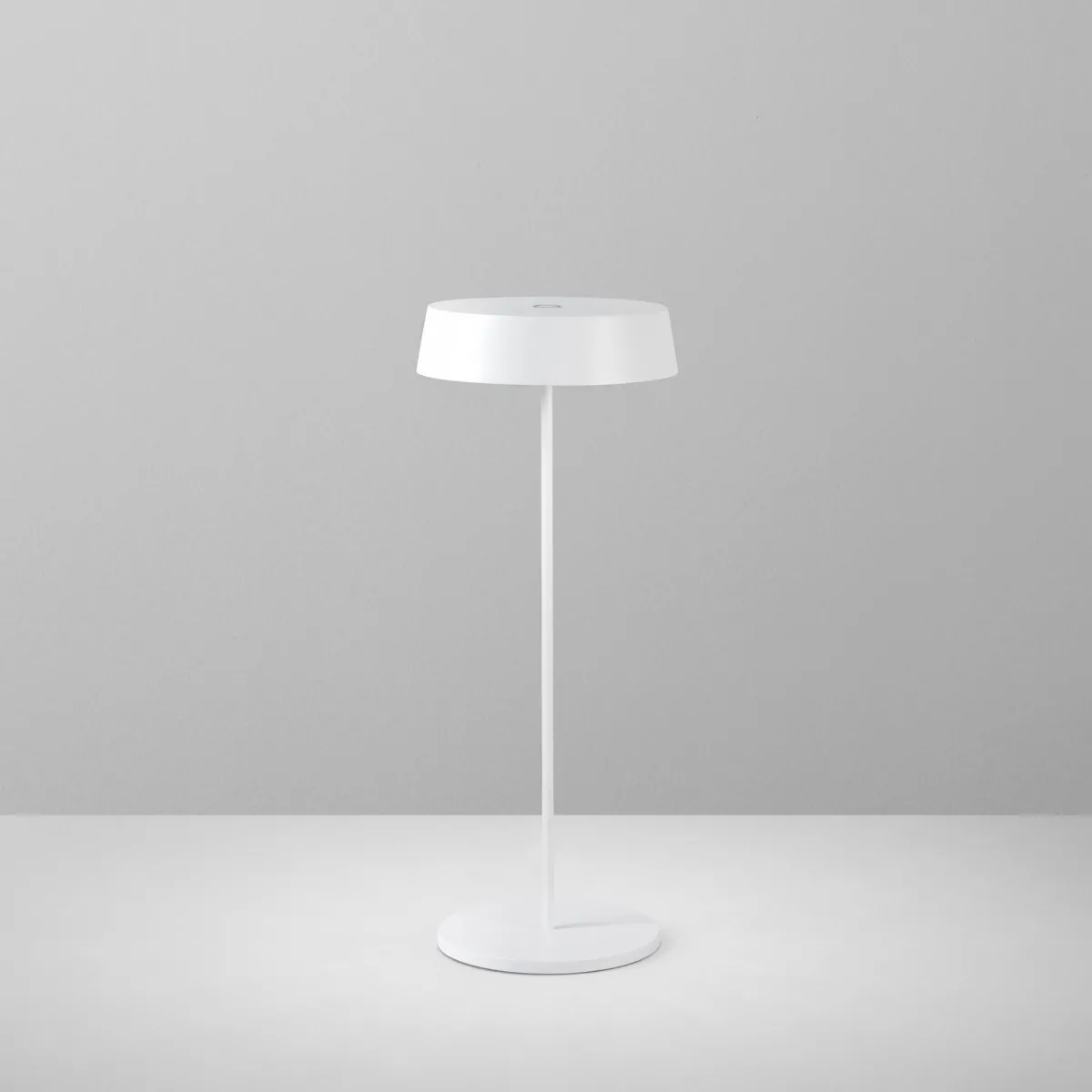 LAMPADA DA TAVOLO RICARICABILE LED COCKTAIL BIANCA 2,2W 192LM 3000K DIMM. IP54 29,5X12X12CM