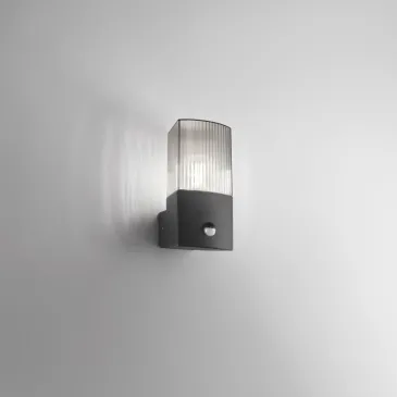 APPLIQUE DARK ANTRACITE/FUME' 1XE27 IP54 CON SENSORE 10,6X11,9X21,8CM