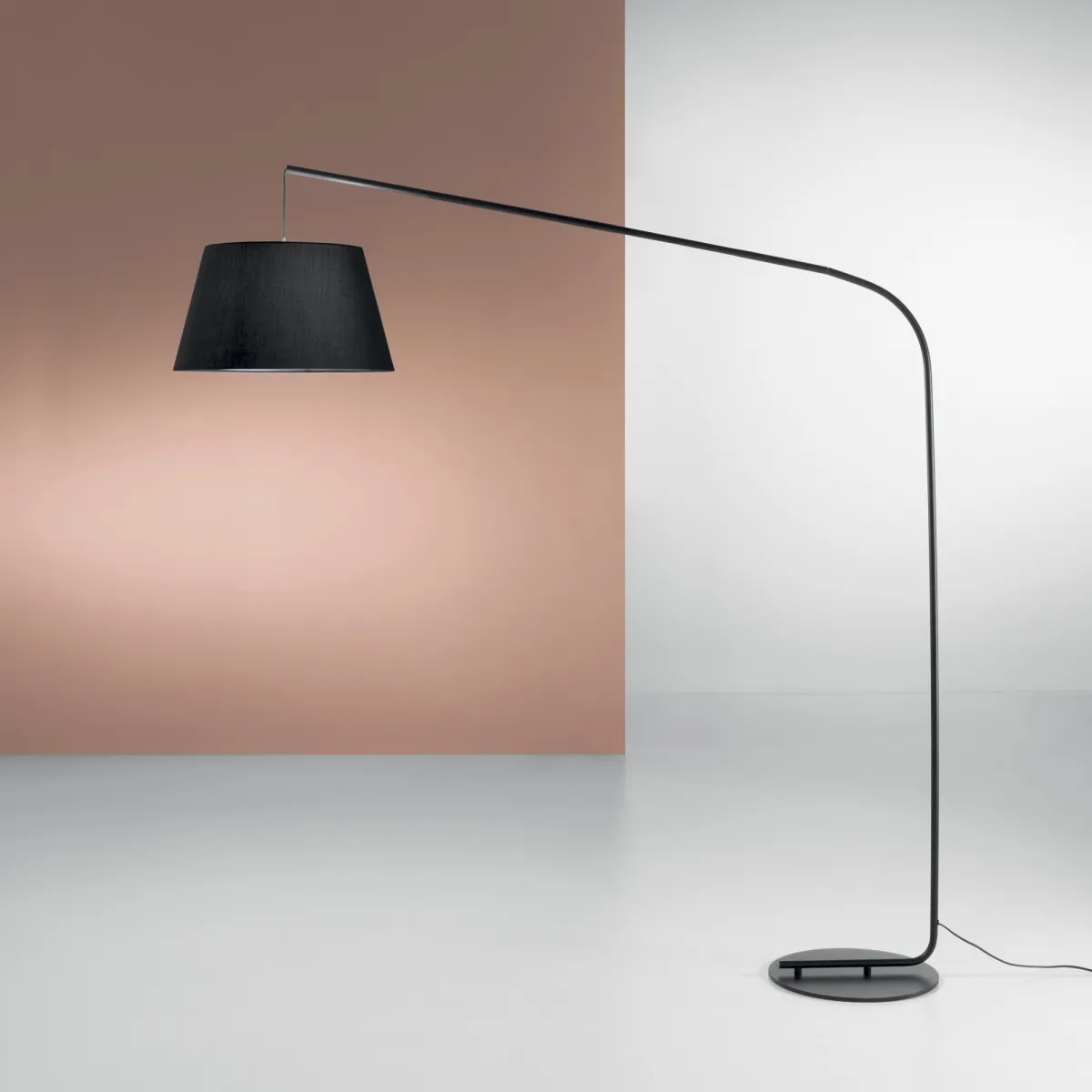 PIANTANA ENJOY NERA 1XE27 150X45X180CM