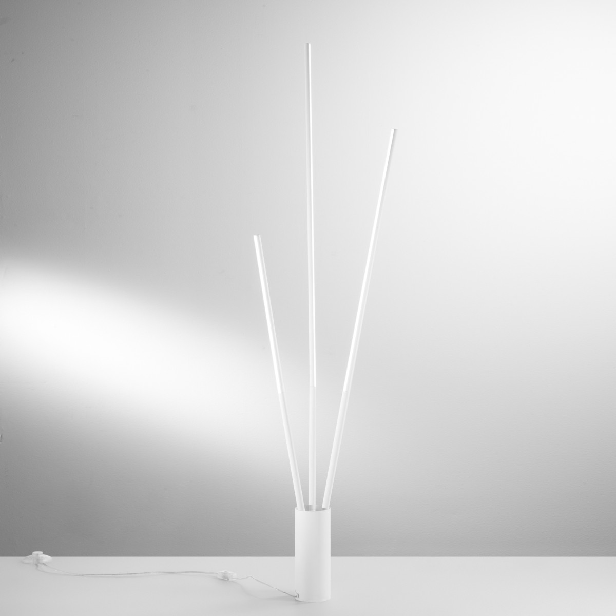PIANTANA LED WANDS BIANCA 30W 3456LM CCT 10X164CM