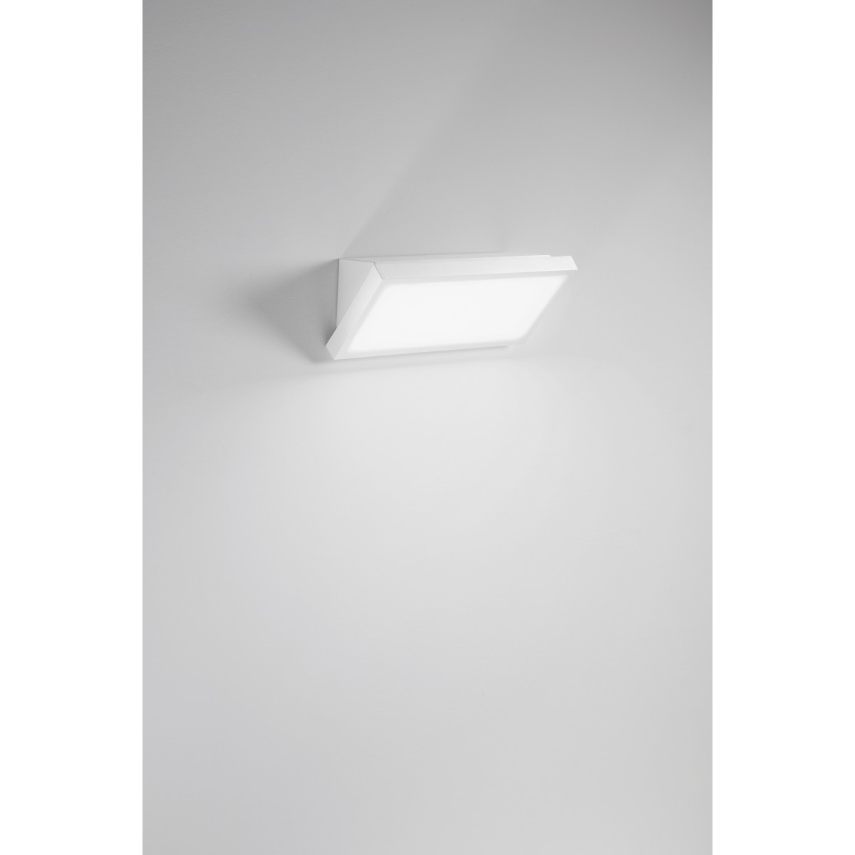 APPLIQUE LED RIM BIANCO 20W 1500LM 4000K IP54 26X13X12CM