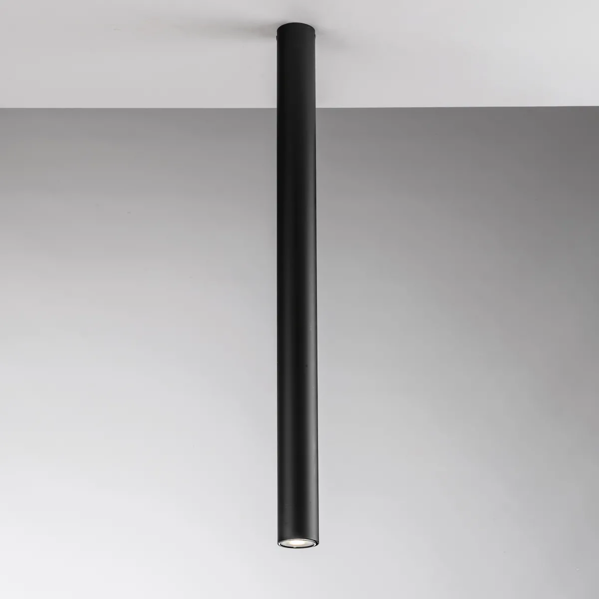 PLAFONIERA FLUKE TONDA NERA 1XGU10 5,5X5,5X75CM