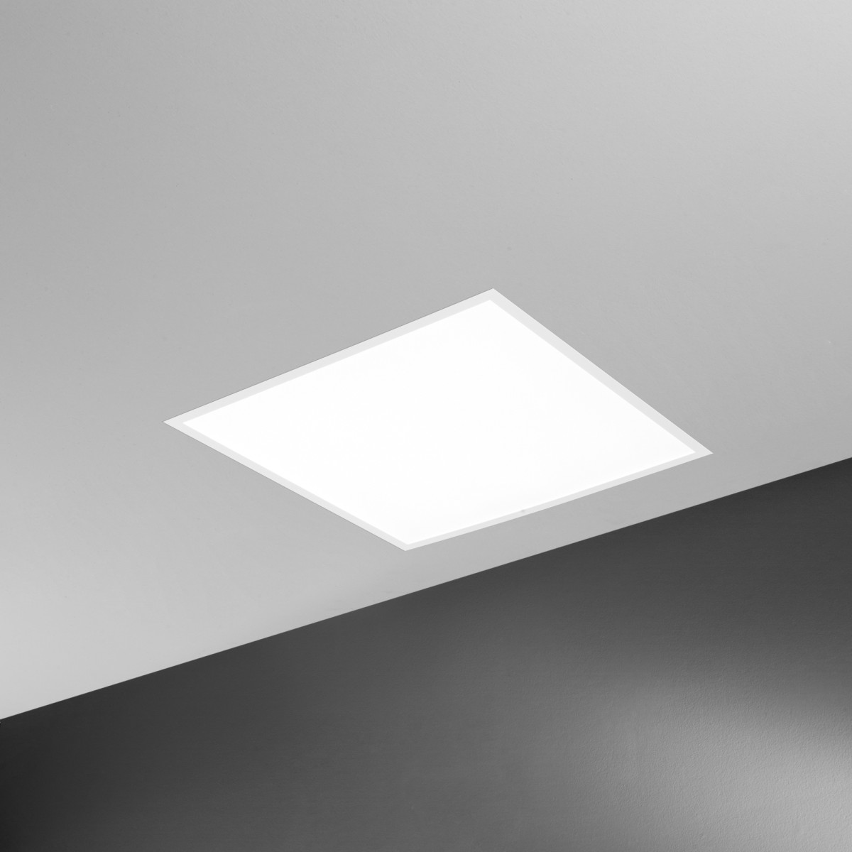PANNELLO LED 60X60 BK 40W 4600LM CCT UGR19 CRI90 IP40...