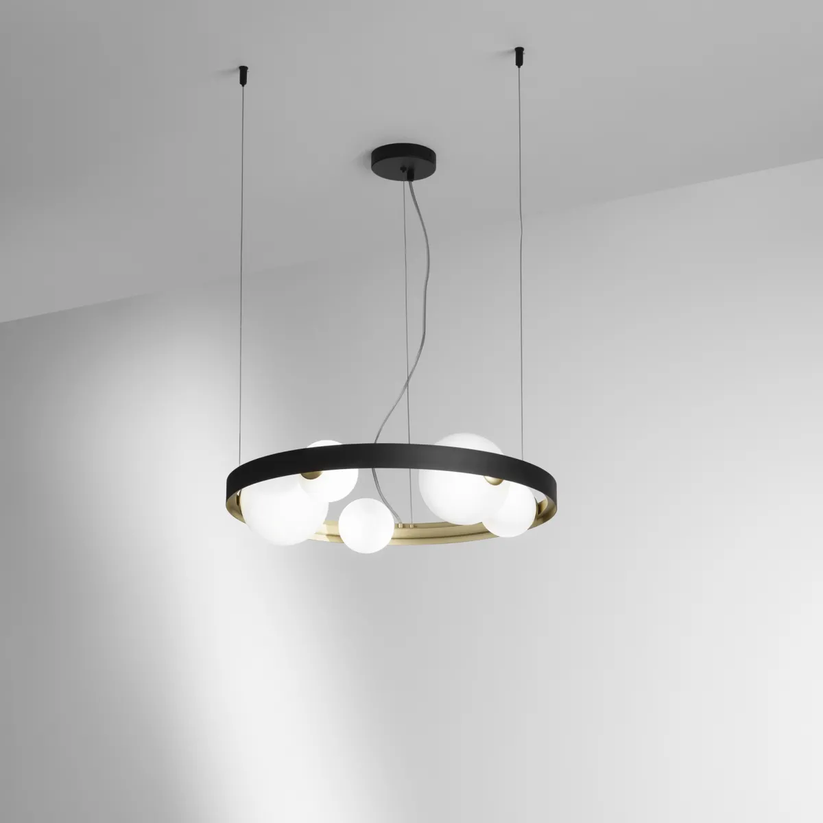 SOSPENSIONE SONETTO NERA/ORO 5XG9 55X12X150CM