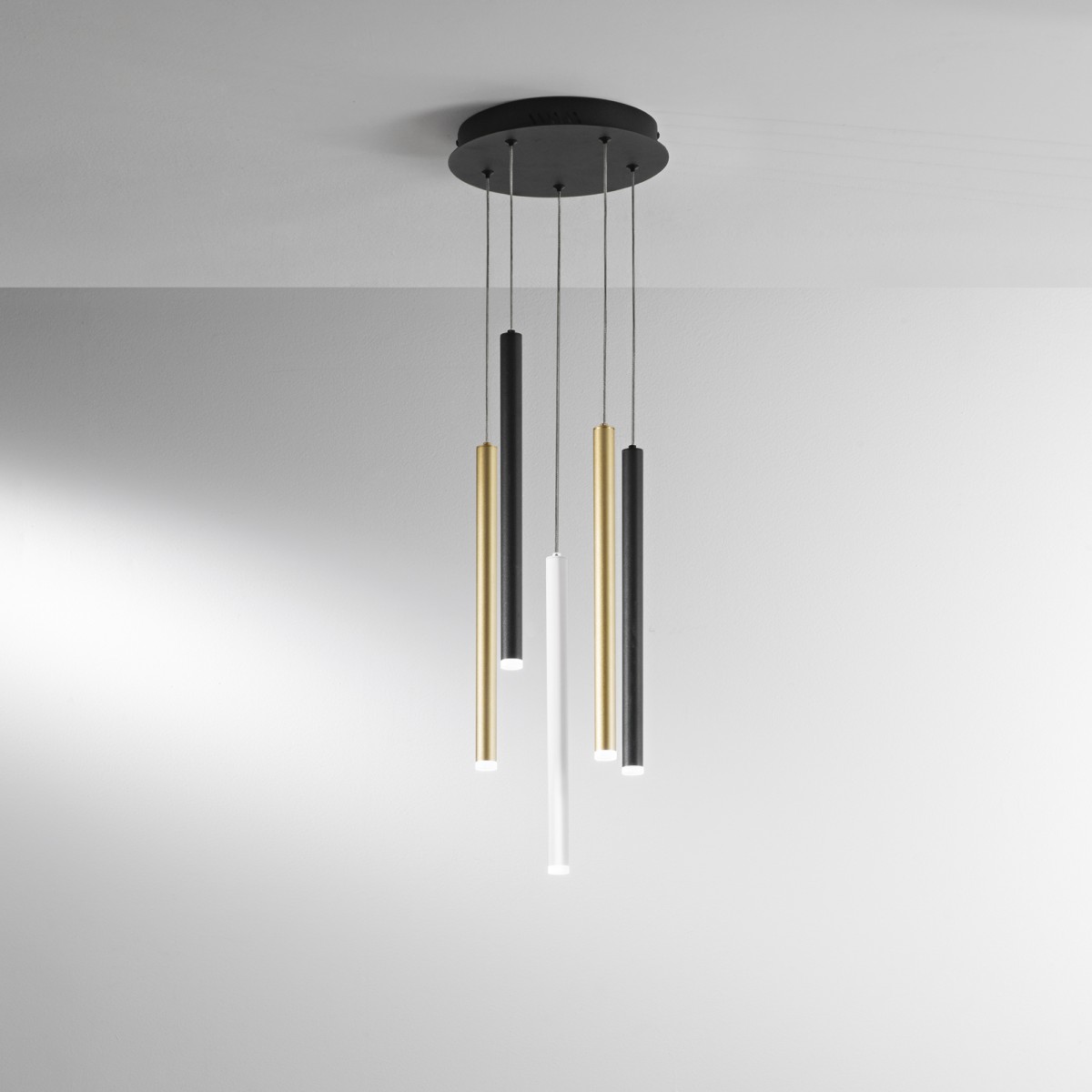 SOSPENSIONE LED PYPE MULTICOLORE 35W 2350LM CCT 2,5X41X200CM