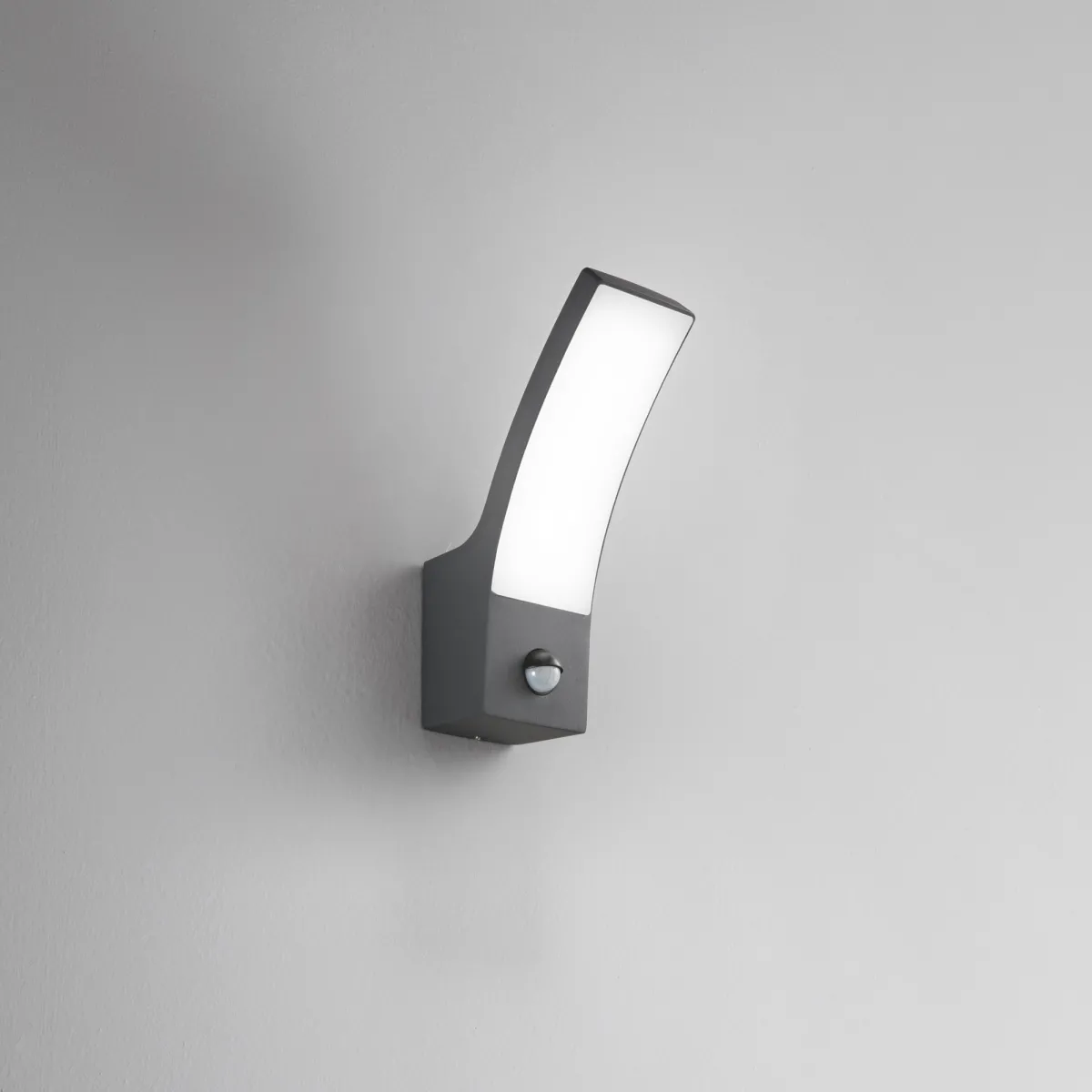 APPLIQUE LED SAIL ANTRACITE 12W 1440LM CCT IP65 CON SENSORE 8X16X24,5CM