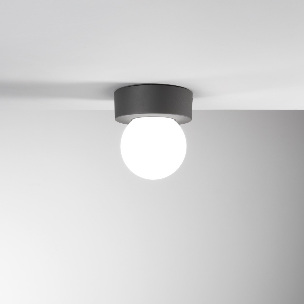 PLAFONIERA SKITTLE ANTRACITE 1XE27 IP54 18X19,2CM