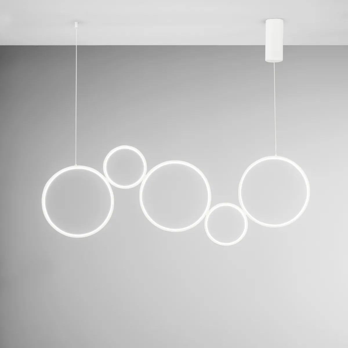 SOSPENSIONE LED FREDY BIANCA 60W 8000LM CCT 115X46,7X150CM