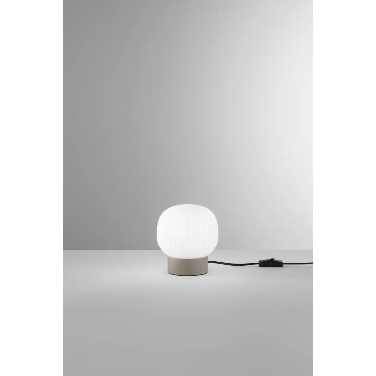 Lampada da Tavolo Moderna Minimal | Mondialshop