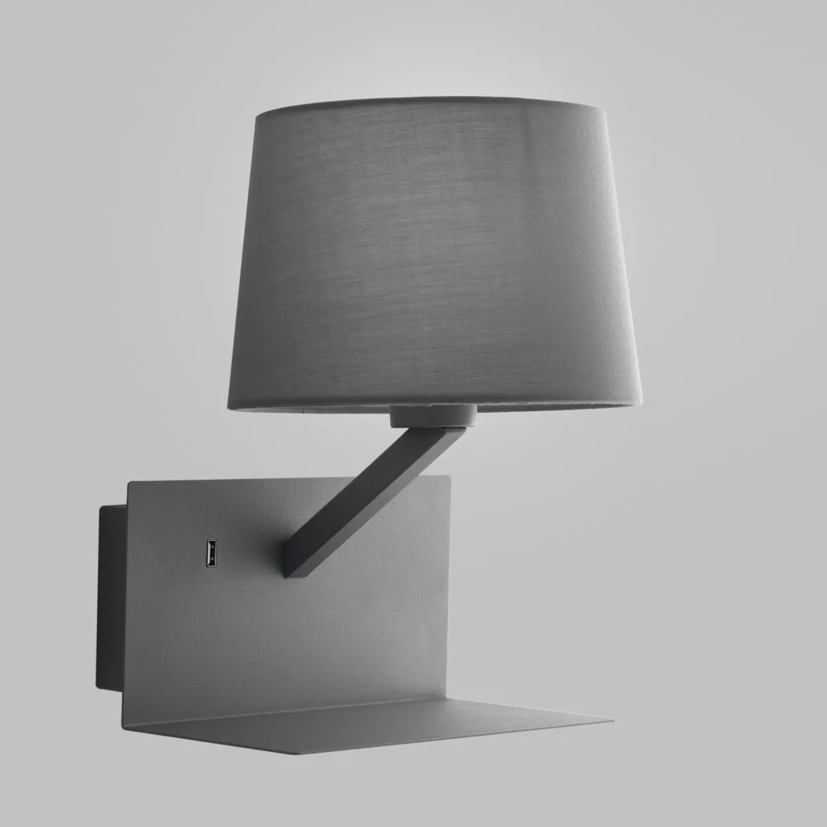 APPLIQUE CIAK GRIGIA CON USB 2A 1XE27 23X22,5X31CM