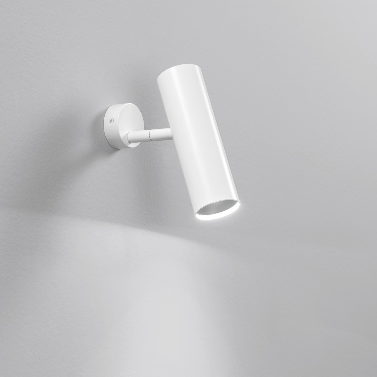 Applique murale LED 7W noire ou blanche | Mondialshop