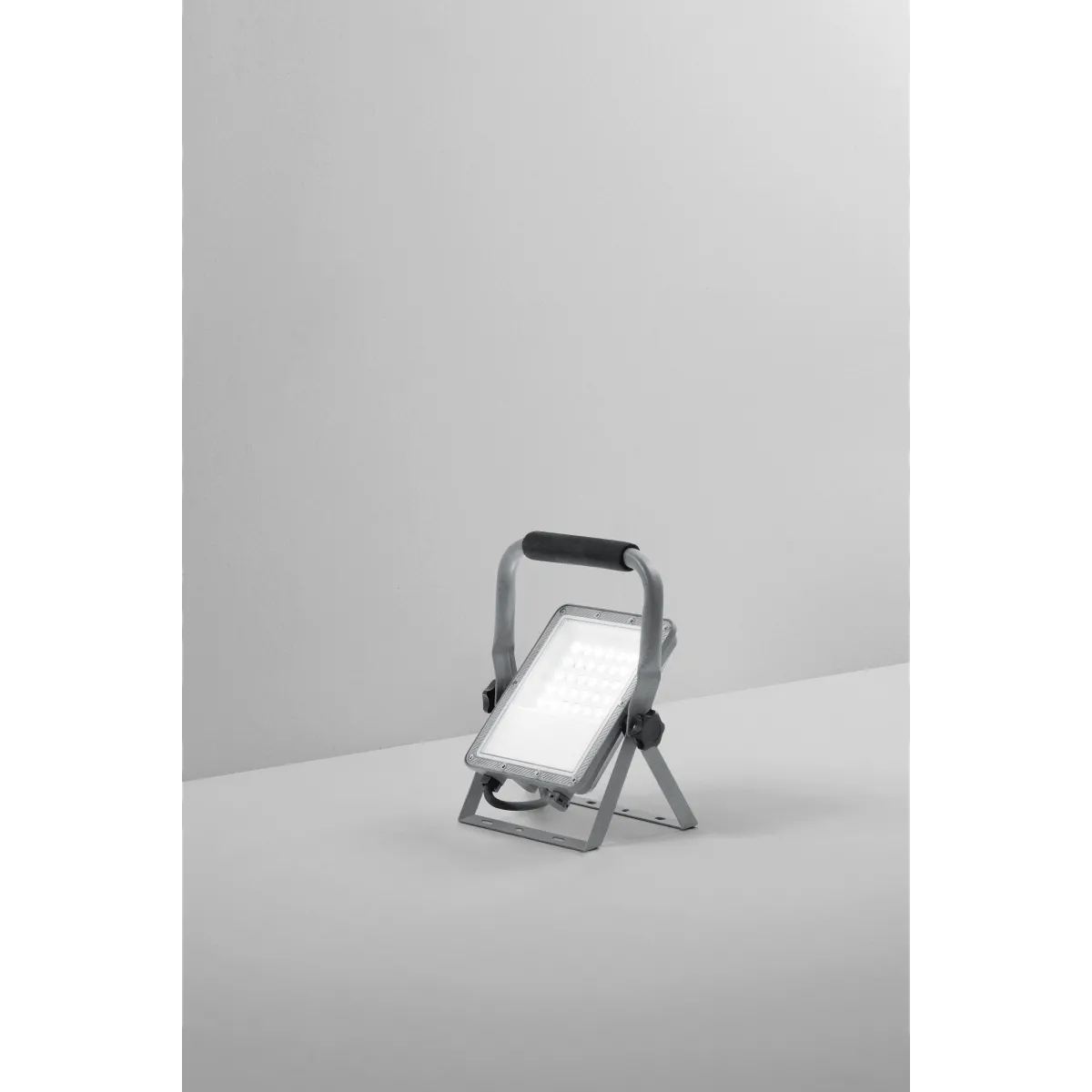 PROIETTORE LED 30W CCT SILVER IP65 CON MANICHETTA