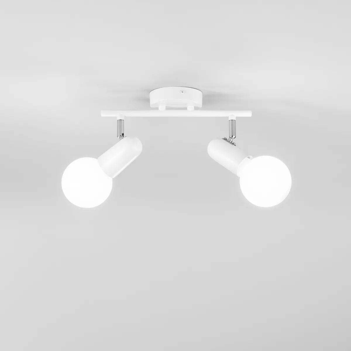 Applique Spot Orientabile Bianco o Nero 2xE27 | Mondialshop