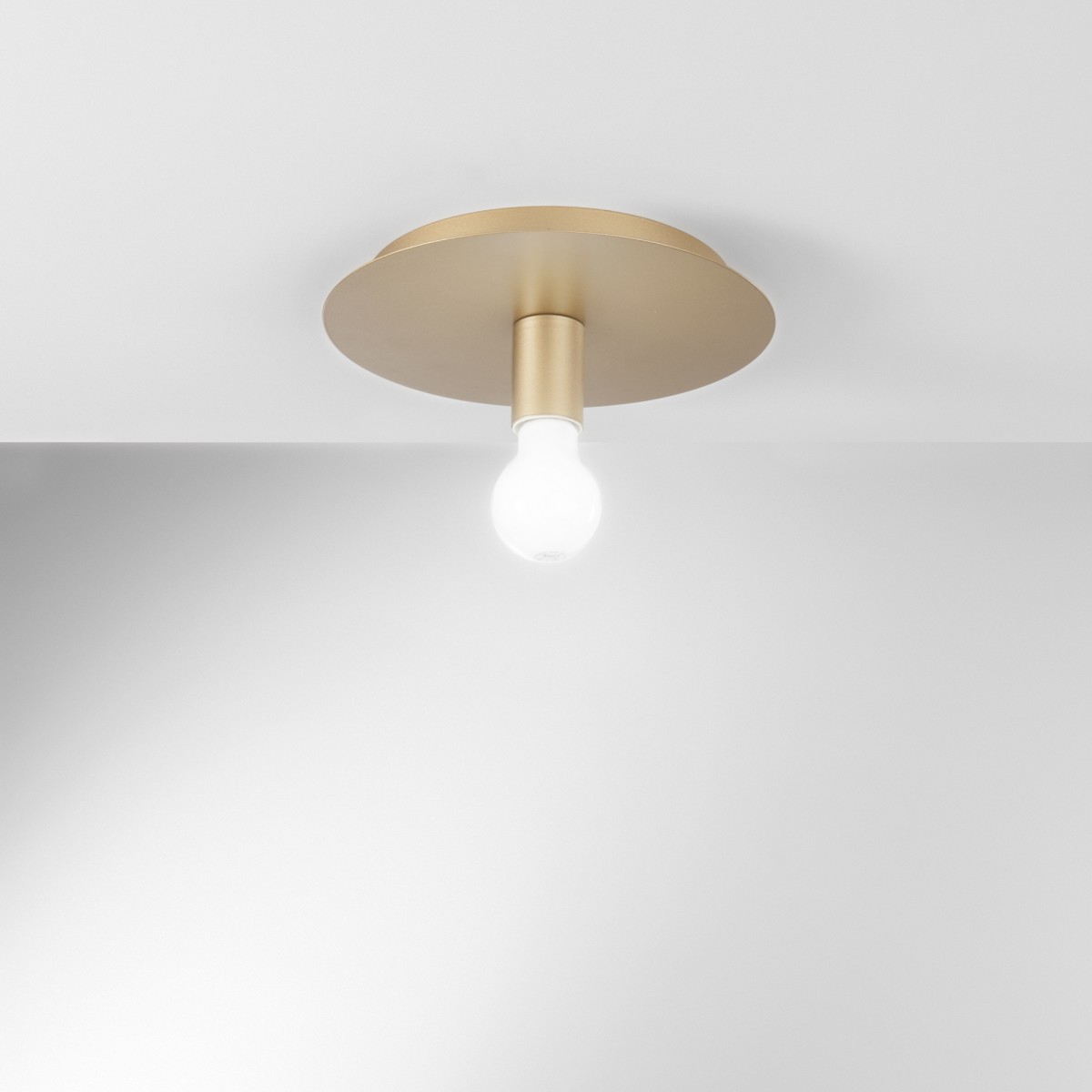 PLAFONIERA STRIKE ORO 1XE27 25X25X86CM