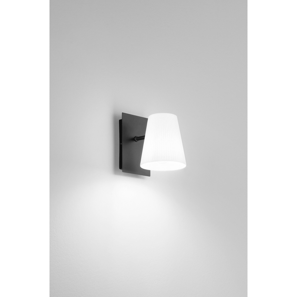 Applique da Parete E14 Nera o Bianca | Mondialshop