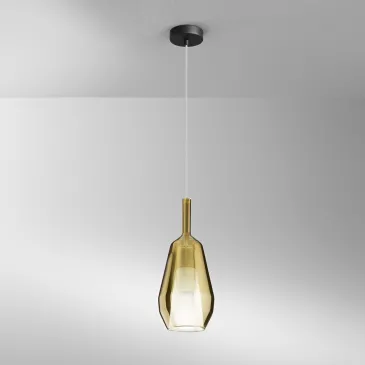 Goldfarbenes Pyrexglas mit...