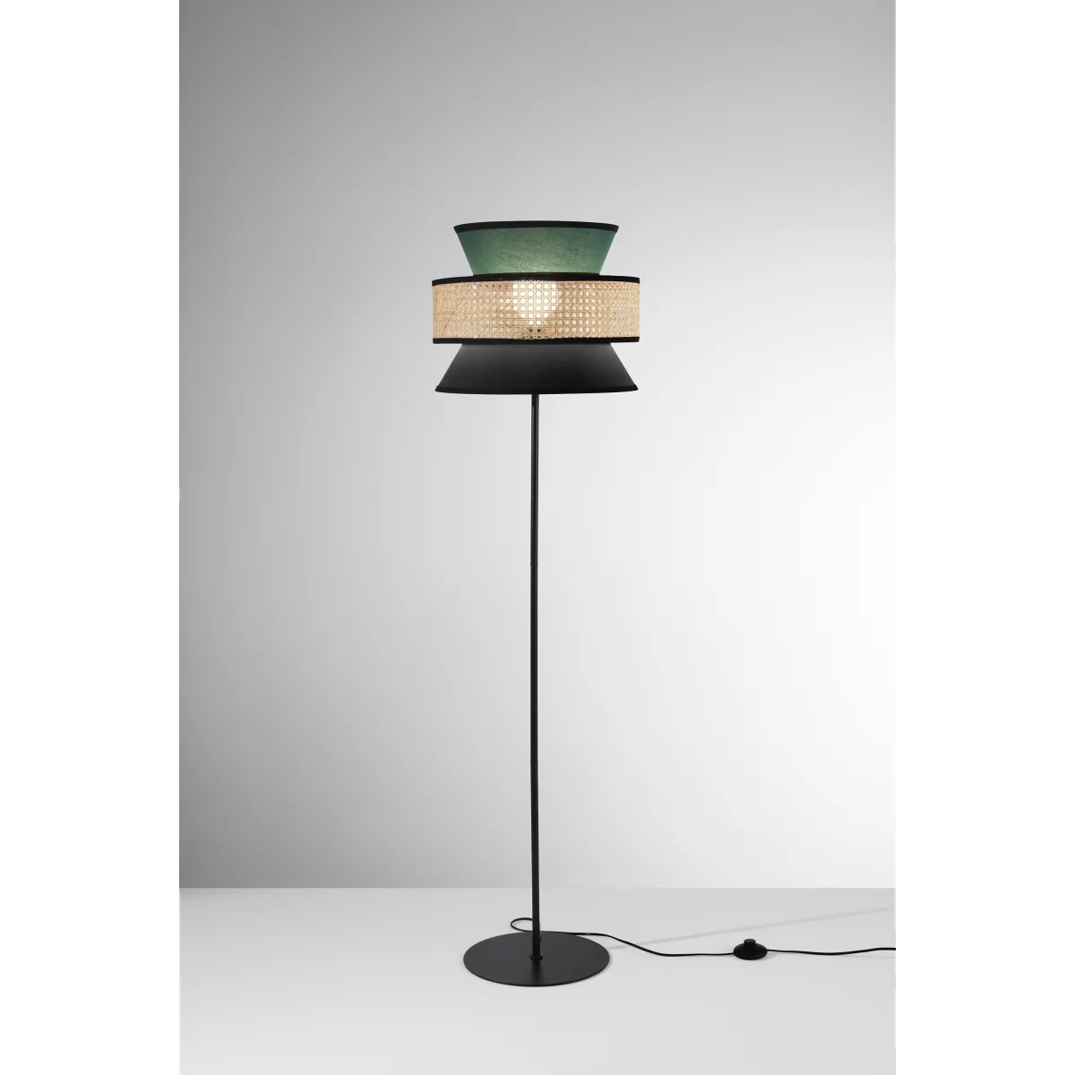 Poteau de sol pour gazebo en rotin vert, noir et naturel...