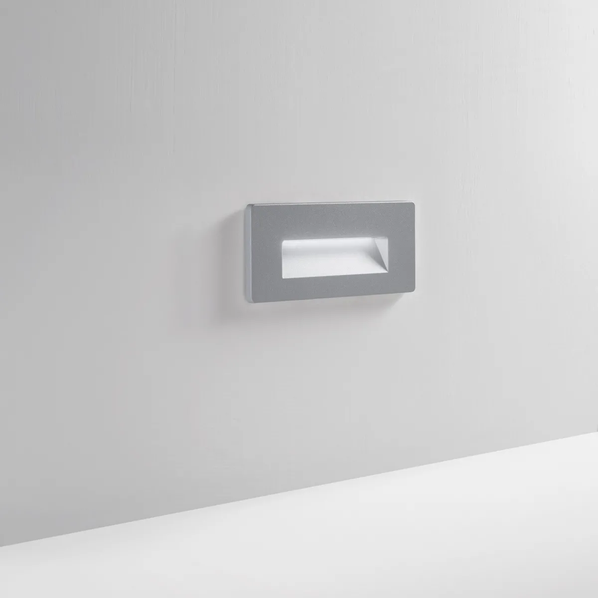 COVER STRATOS 506 SILVER IP65 19X8CM