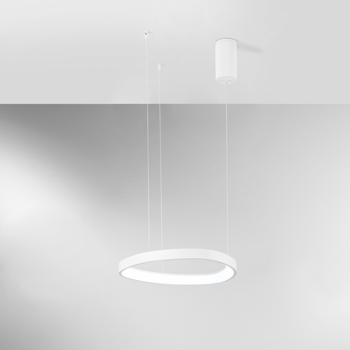 Suspension LED KLAPTON blanche 40W 6160LM CCT 45X3,5X150CM