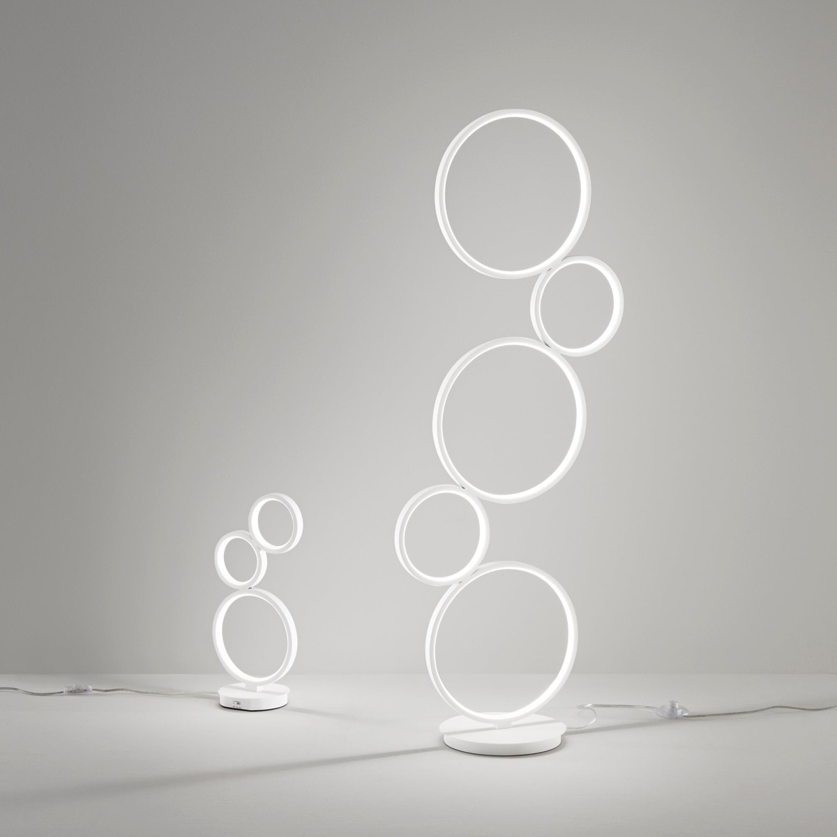 FREDY WHITE LED-STEHLAMPE 36W 4080LM CCT 46,3X25X117CM