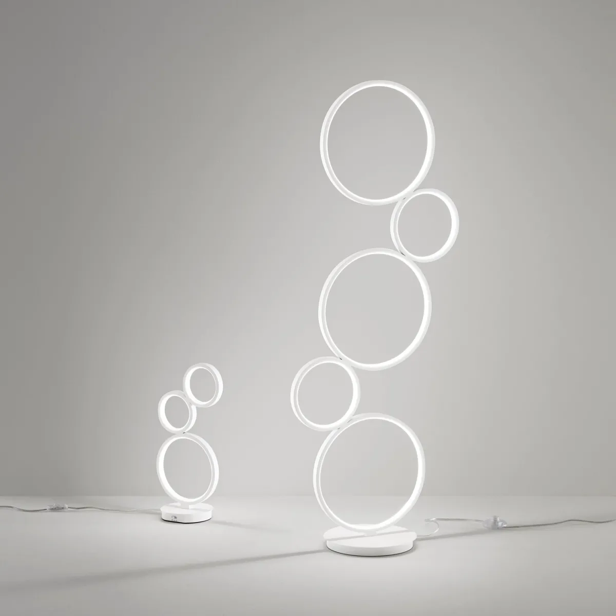 FREDY WHITE LED-STEHLAMPE 36W 4080LM CCT 46,3X25X117CM