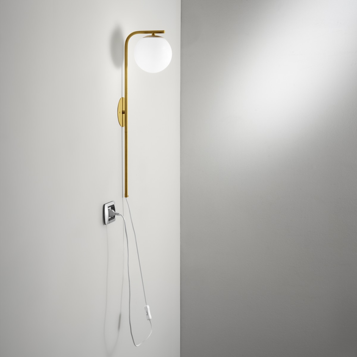 Applique murale moderne E14 dorée, noire ou blanche |...