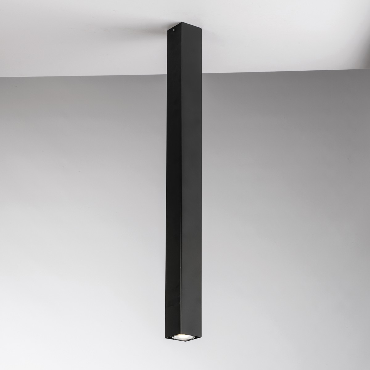 Plafonnier carré noir FLUKE 1XGU10 6X6X75CM